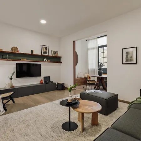 Reis - 3 Bedrooms And Balcony In De Gracia Apartment Barcelona